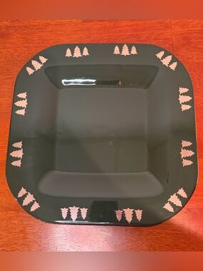 Bath & Body Works Green and Silver Holiday Edition Ceramic Plate